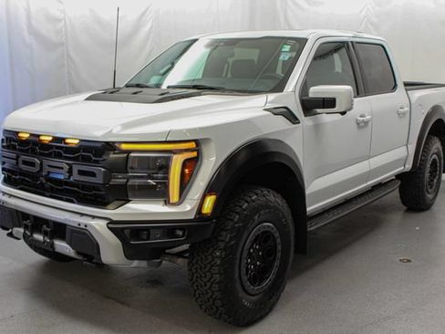 Used 2025 Ford F150 Raptor AWD/4WD image 5