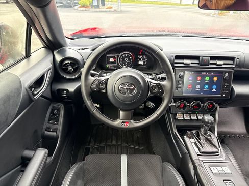 Used 2024 Toyota GR86 Premium RWD image 15