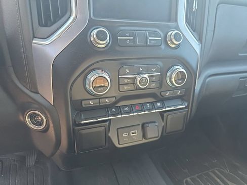 Used 2019 GMC Sierra 1500 SLE w/ SLE Value Package AWD/4WD image 11