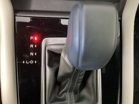 Certified 2025 Subaru Forester Premium w/ Protection Package image 24