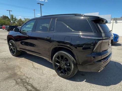 Used 2024 Chevrolet Traverse RS w/ LPO, Floor Liner Package FWD image 6