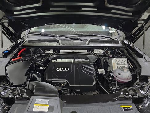 Certified 2025 Audi Q5 2.0T Premium Plus w/ Premium Plus Package image 31