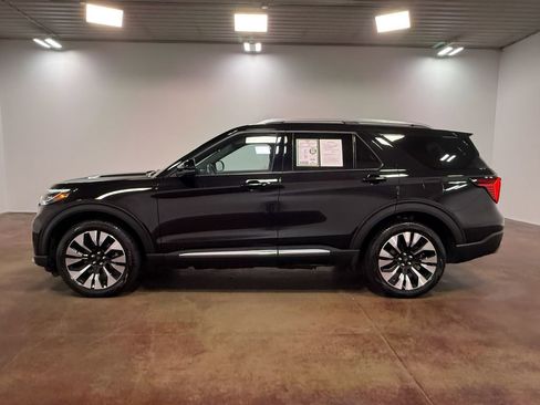 Used 2025 Ford Explorer Platinum w/ LUX Leather Package AWD/4WD image 27