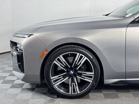 Used 2023 BMW 740i w/ Executive Package RWD image 12