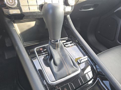 Used 2022 Jeep Compass Limited image 31