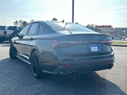 Used 2025 Volkswagen Jetta GLI Autobahn image 6