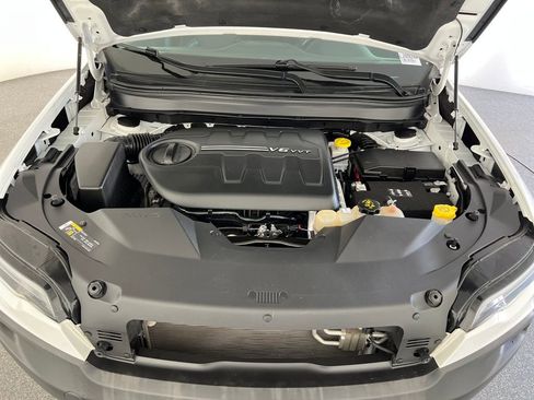 Used 2021 Jeep Cherokee Trailhawk image 22