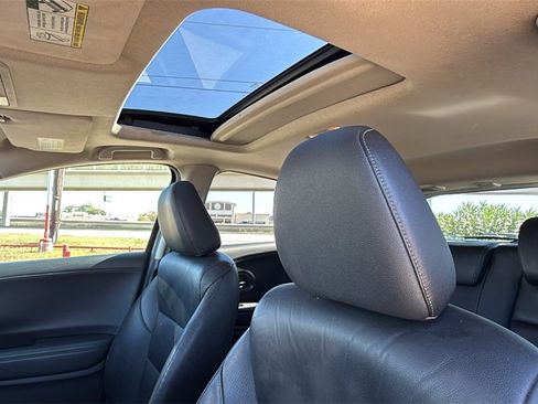 Used 2018 Honda HR-V EX-L image 14