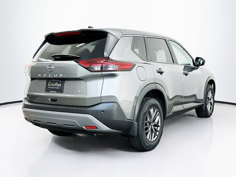 Used 2023 Nissan Rogue S image 9