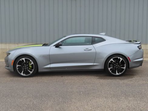 Used 2023 Chevrolet Camaro LT RWD image 7