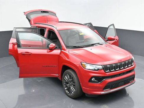 Used 2024 Jeep Compass Limited AWD/4WD image 43