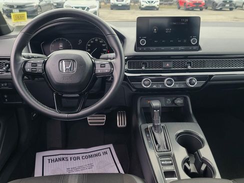 Used 2023 Honda Civic Sport image 11
