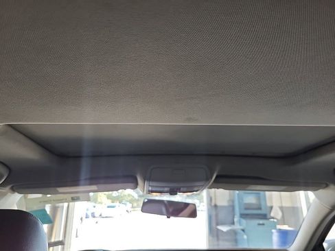 Used 2017 Volkswagen Passat 1.8T SE image 9