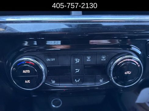 Used 2025 Chevrolet Trax RS w/ Driver Confidence Package FWD image 21