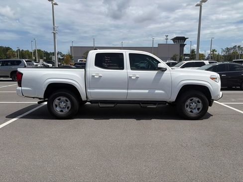 Used 2023 Toyota Tacoma SR AWD/4WD image 2
