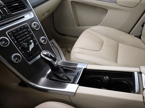 Used 2015 Volvo XC60 T5 image 14