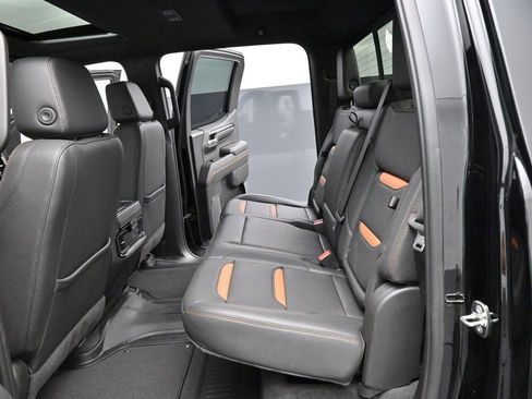 Used 2024 GMC Sierra 1500 AT4 w/ AT4 Premium Package AWD/4WD image 32