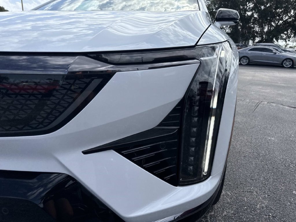 New 2027 Cadillac Optiq Premium Sport RWD image 9