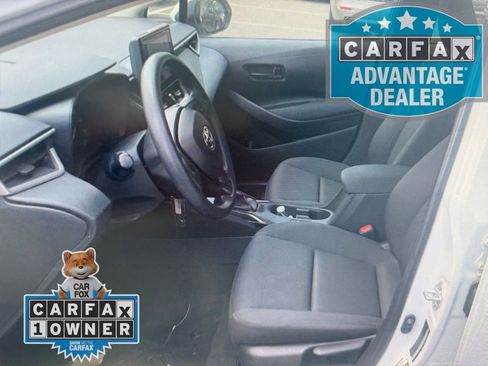 Used 2023 Toyota Corolla LE FWD image 3