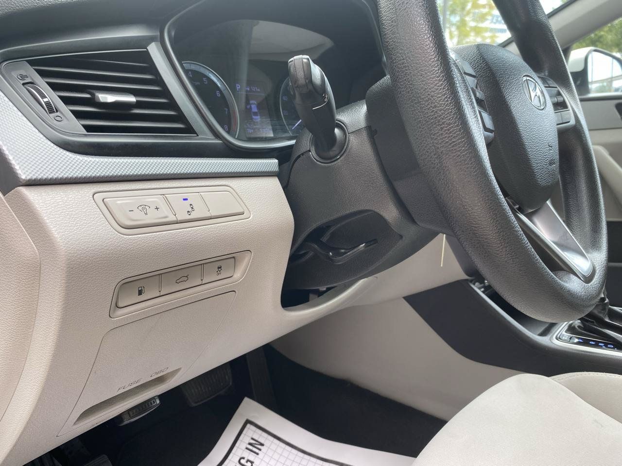 Used 2019 Hyundai Sonata SE FWD image 23