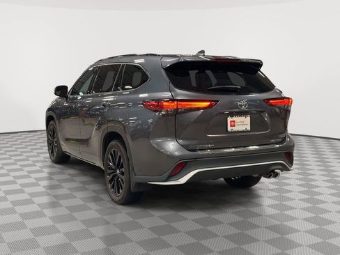 Used 2023 Toyota Highlander XSE image 5