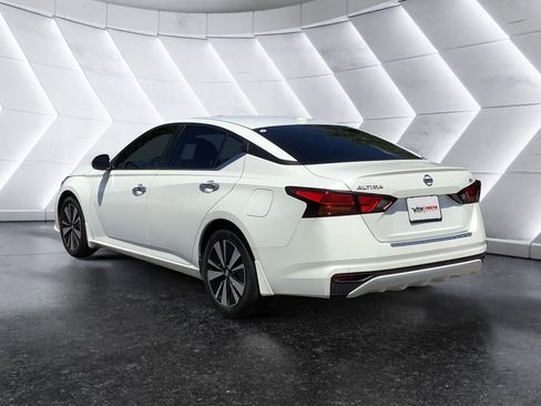Used 2021 Nissan Altima 2.5 SV FWD image 6
