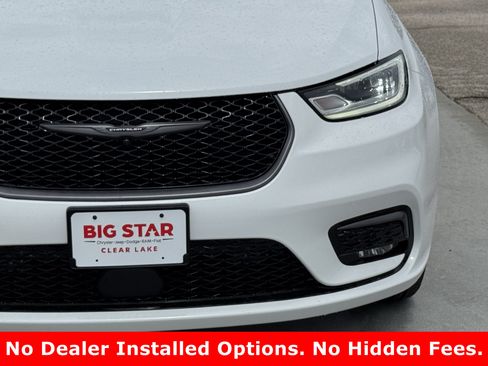 New 2026 Chrysler Pacifica Select FWD image 5