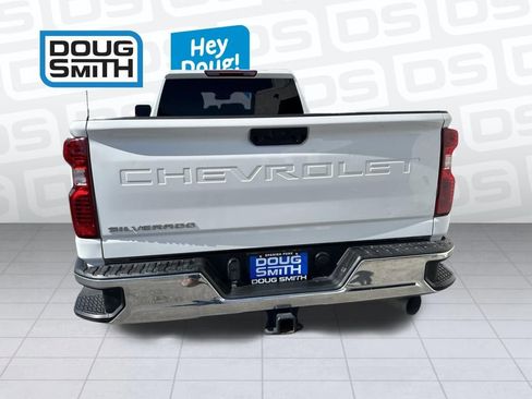 Used 2022 Chevrolet Silverado 2500 LT w/ Fleet Comfort Package AWD/4WD image 5