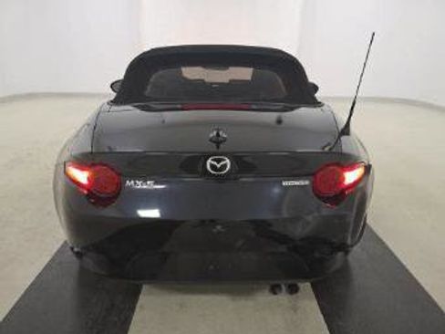 Used 2021 MAZDA MX-5 Miata Grand Touring RWD image 21