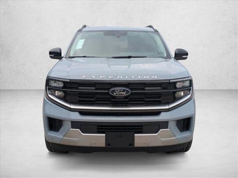 New 2025 Ford Expedition Max Platinum w/ Driver's Package image 6