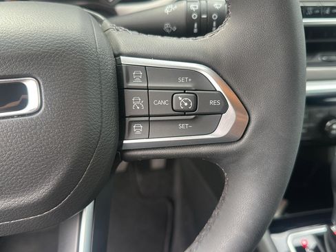Used 2025 Jeep Compass Limited AWD/4WD image 14