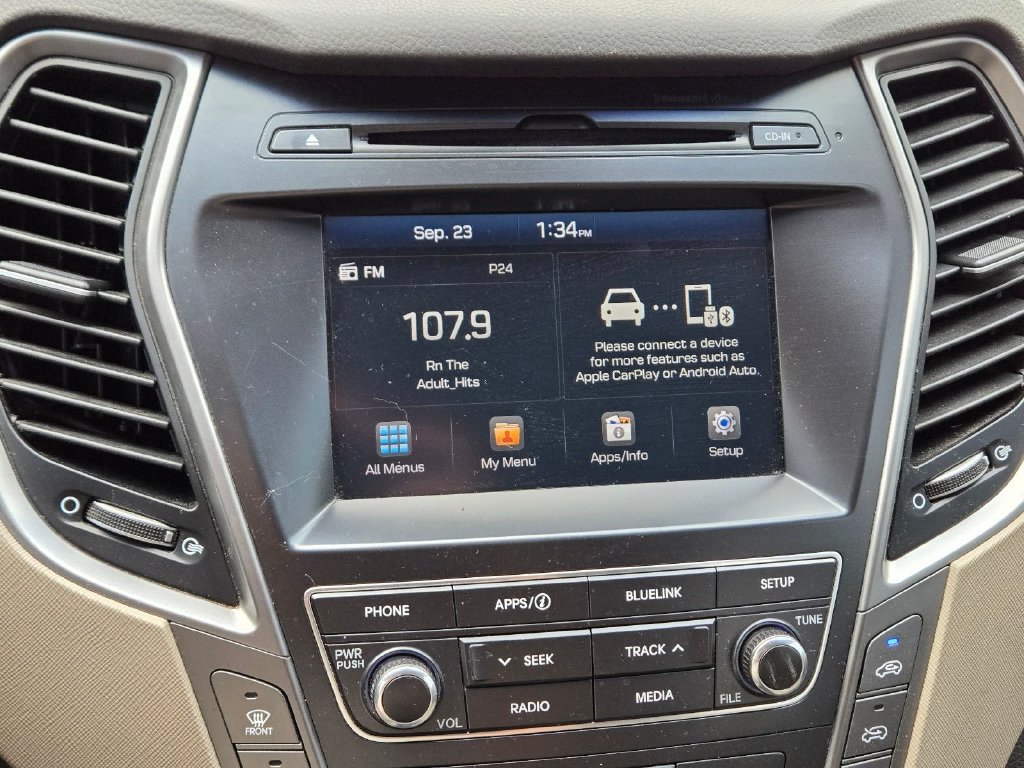 Used 2017 Hyundai Santa Fe SE FWD image 24