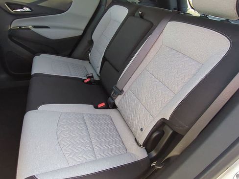 Used 2022 Chevrolet Equinox LT w/ LPO, Floor Liner Package image 18