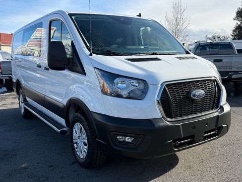 Used 2024 Ford Transit 250 Low Roof w/ Exterior Upgrade Package image 18