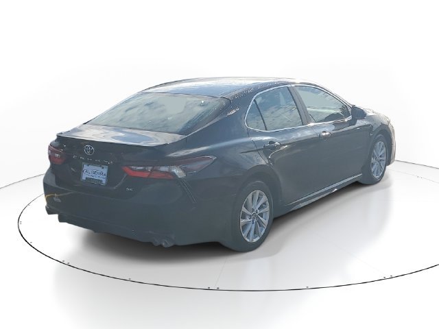 Used 2024 Toyota Camry SE FWD image 4