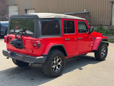 Used 2019 Jeep Wrangler Unlimited Sahara AWD/4WD image 5