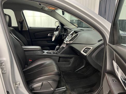 Used 2015 GMC Terrain SLT w/ Chrome Appearance Package AWD/4WD image 10