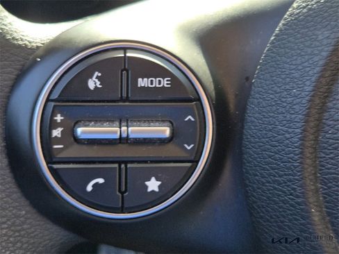 Certified 2023 Kia Soul LX image 28
