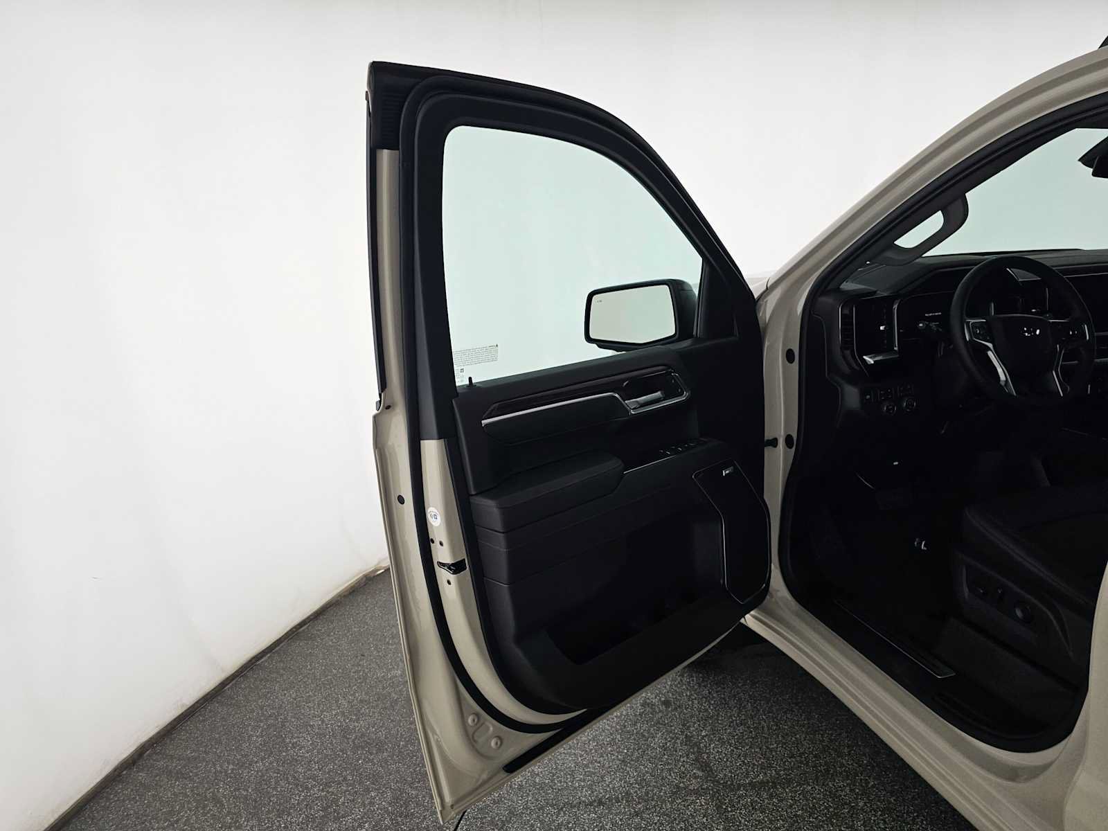 New 2026 Chevrolet Silverado 1500 RST AWD/4WD image 19