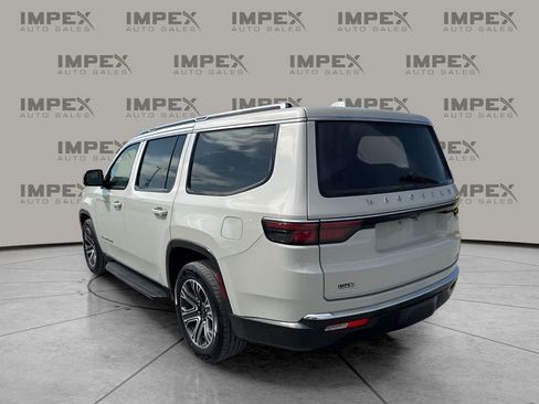 Used 2022 Jeep Wagoneer Series III w/ Convenience Group I image 3
