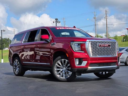 Used 2023 GMC Yukon XL Denali w/ Denali Reserve Package AWD/4WD image 23