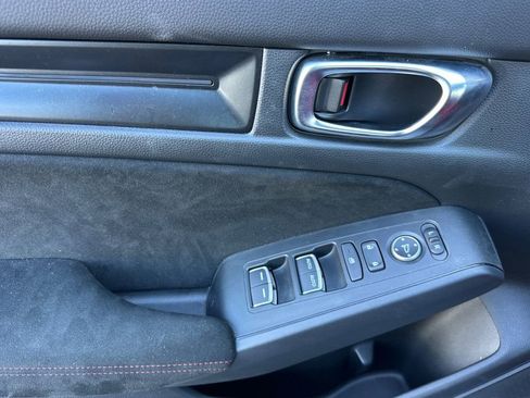 Used 2024 Honda Civic Type R image 10