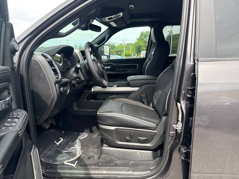 New 2026 RAM 2500 Laramie AWD/4WD image 15