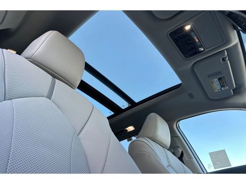 Certified 2025 Toyota Grand Highlander AWD image 20