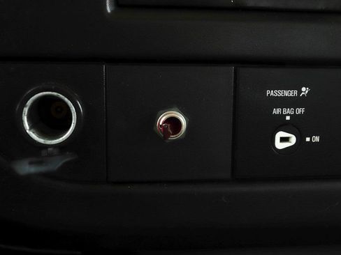 Used 2015 Chevrolet Express 4500 RWD image 32