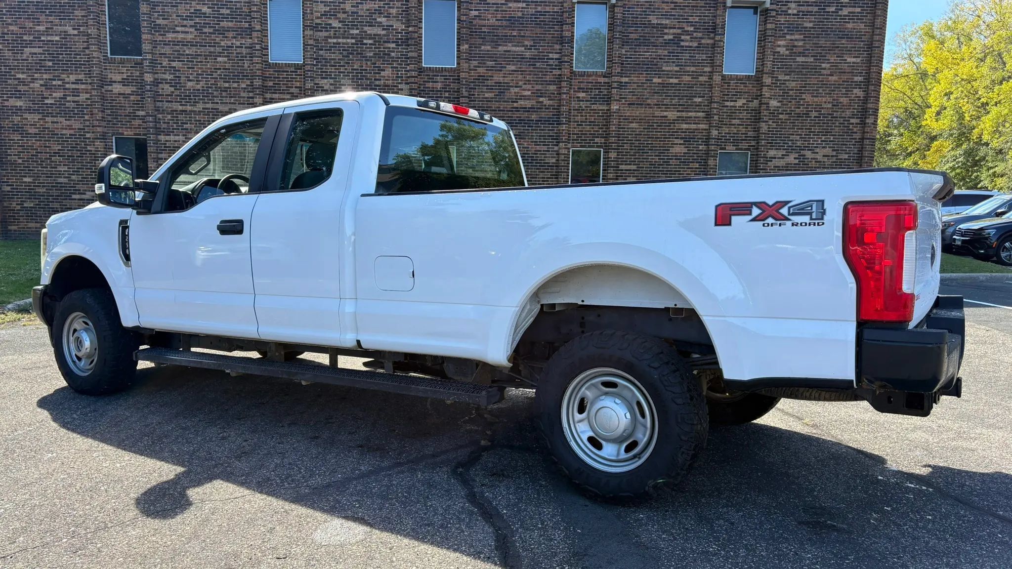Used 2019 Ford F250 XL w/ Power Equipment Group AWD/4WD image 6