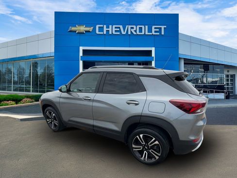 Certified 2024 Chevrolet TrailBlazer LT w/ Driver Confidence Package image 6