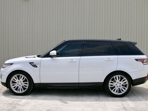 Used 2017 Land Rover Range Rover Sport HSE image 3