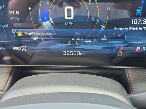 Used 2025 Chevrolet Equinox RS w/ Safety and Technology Package AWD/4WD image 29