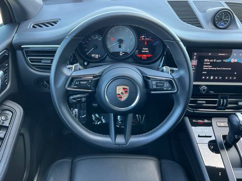 Used 2023 Porsche Macan S AWD/4WD image 16